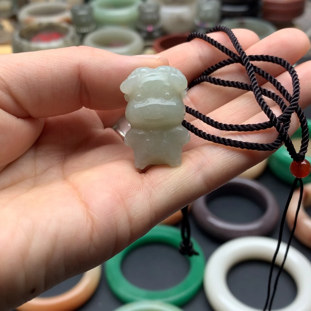 石英岩玉手镯未镶嵌