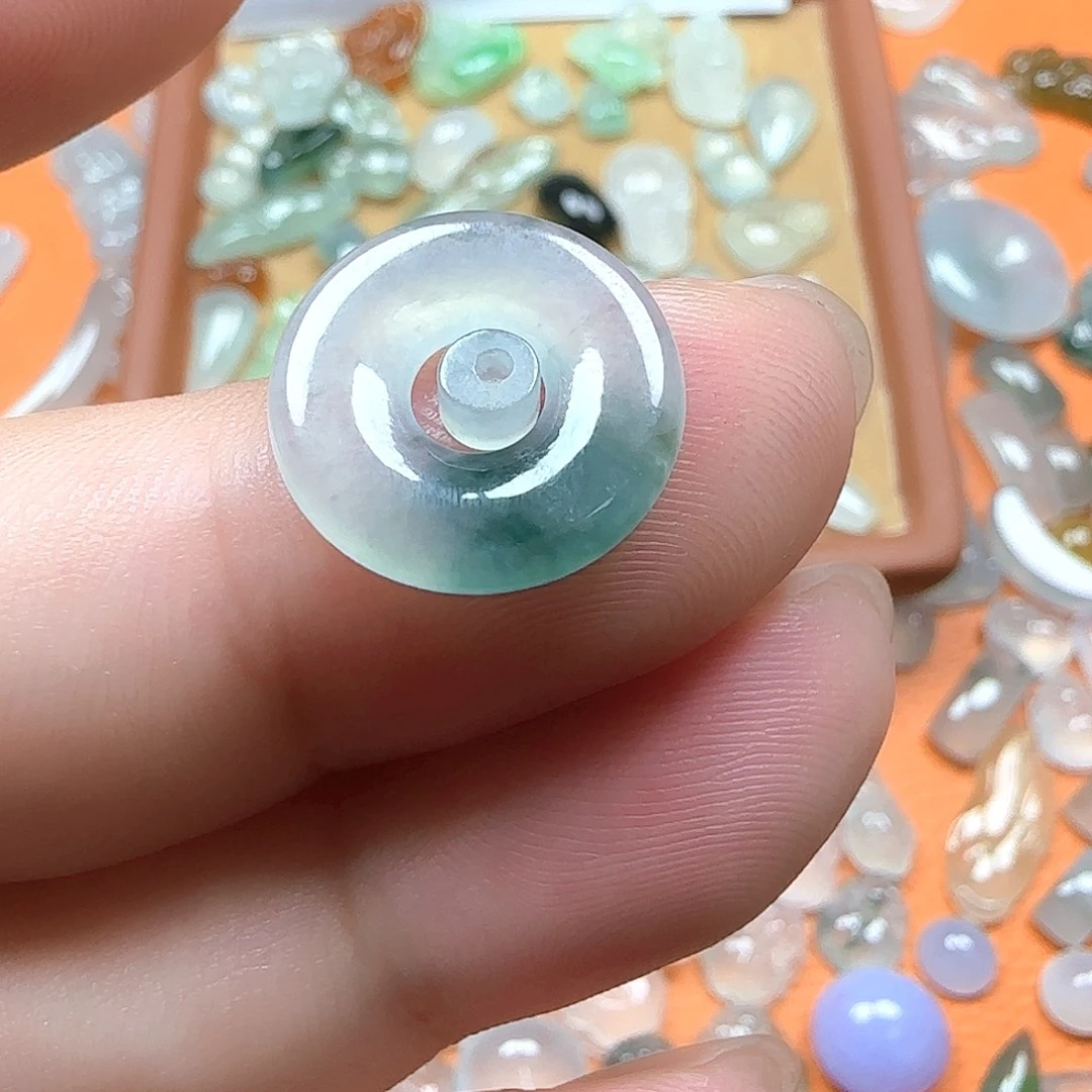 未镶嵌定制翡翠翡翠