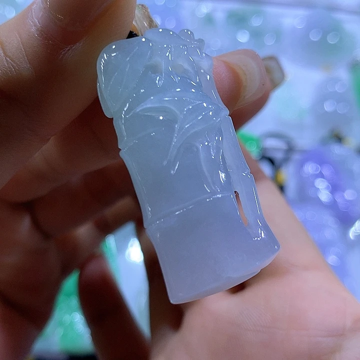 翡翠未镶嵌颈饰天然翡翠Ａ货吊坠