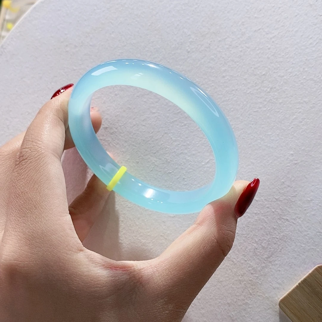 玛瑙/玉髓手镯未镶嵌58