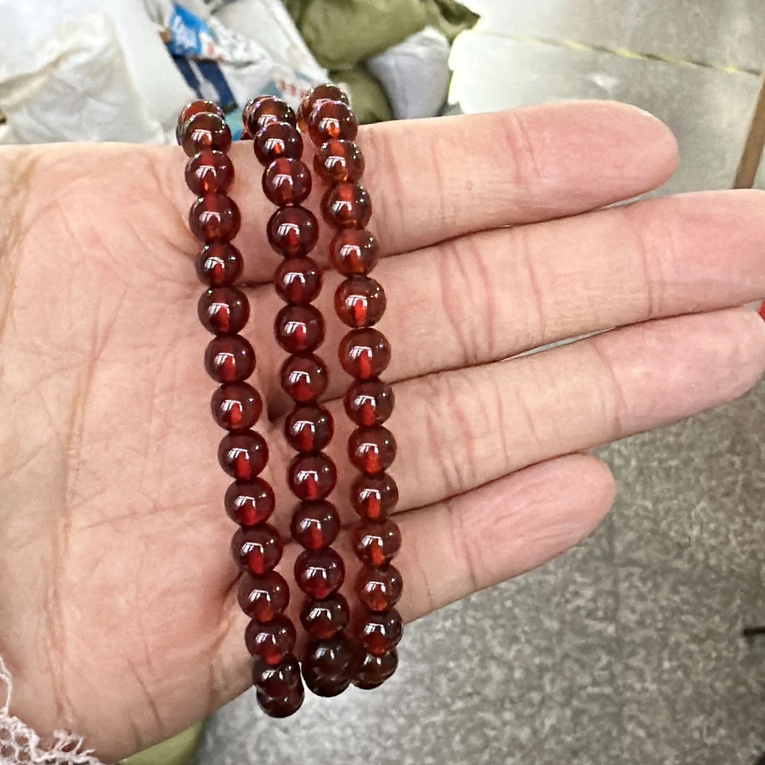 天然香槟色石榴石轻奢手链手串女款气质时尚酒红色单圈