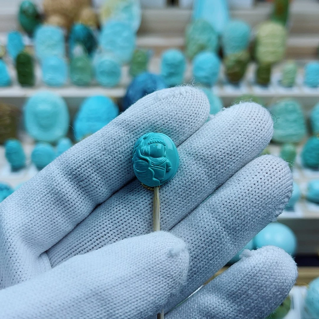 绿松石未镶嵌珠宝奇石