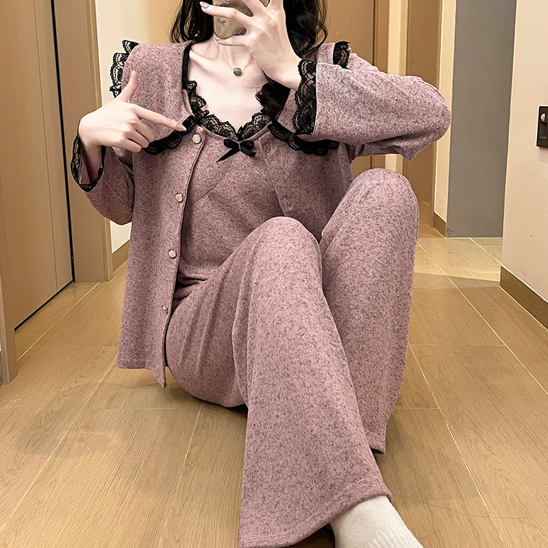Meng luan/梦鸾新款黑边蕾丝薄绒睡衣女秋冬带胸垫居家吊带三件套