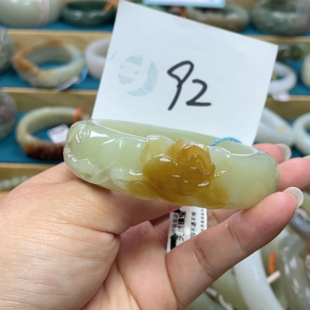 未镶嵌手镯和田玉圈口57
