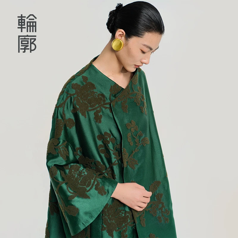 轮廓嘉庆新中式中长外套L251Y049阔版缎面风衣复古时尚宽松中国风