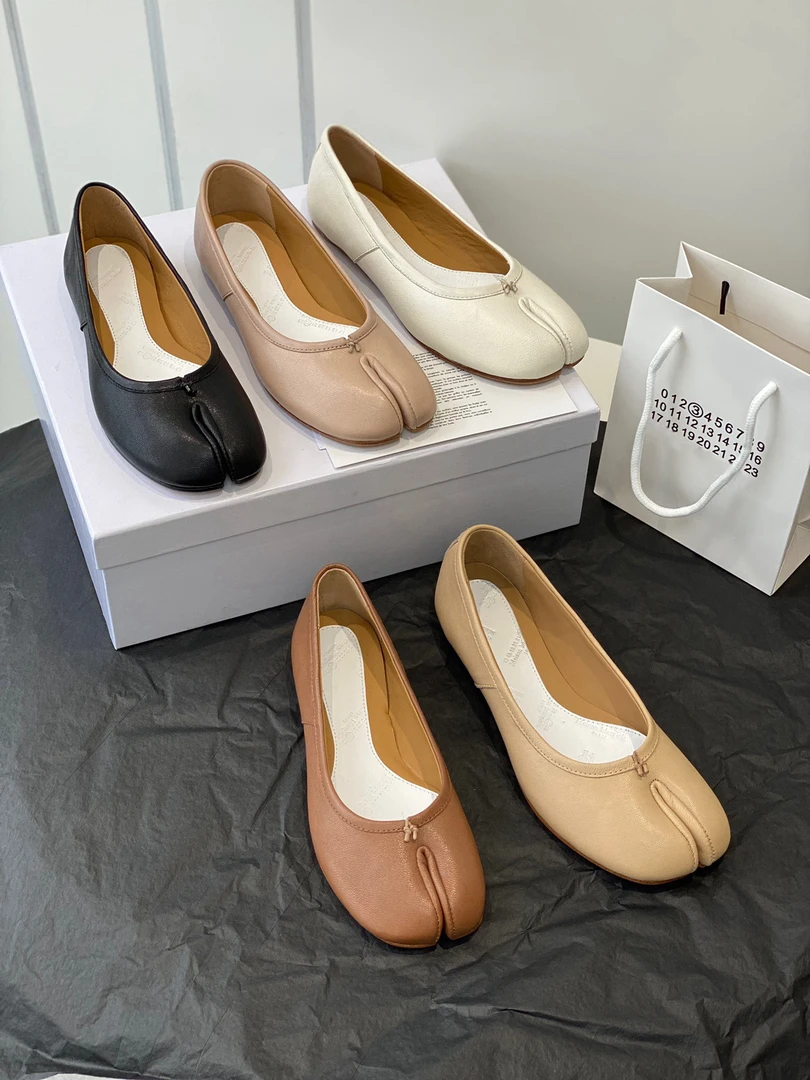 快买它！可可爱爱猪蹄分趾鞋平底一脚蹬浅口单鞋大码女鞋35-43码