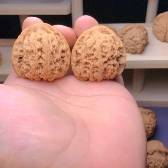 文玩核桃把件南疆