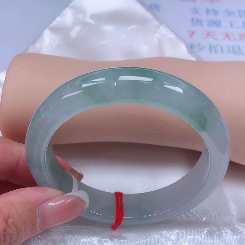 【闪购商品】未镶嵌手镯翡翠5556