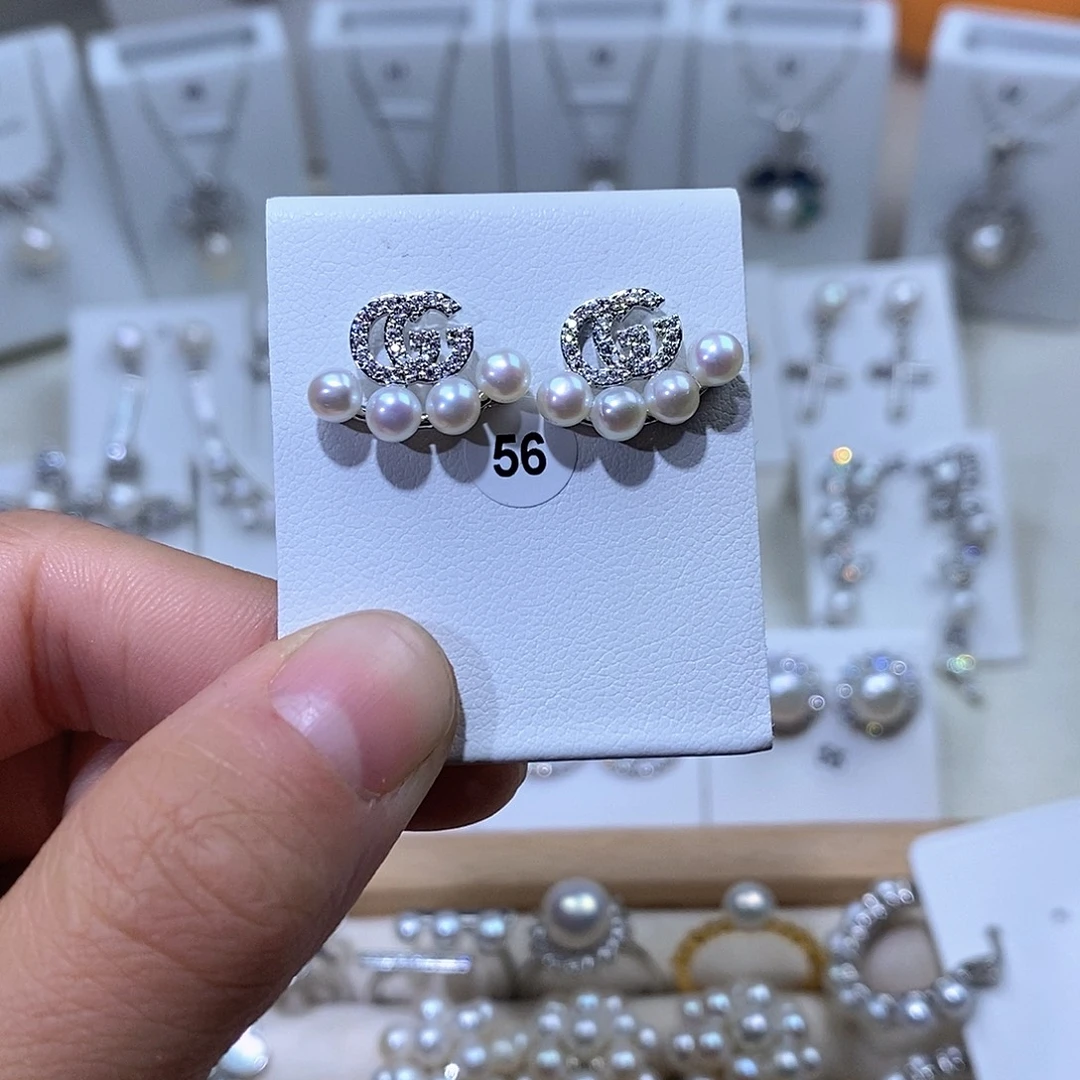 淡水珍珠耳饰未镶嵌