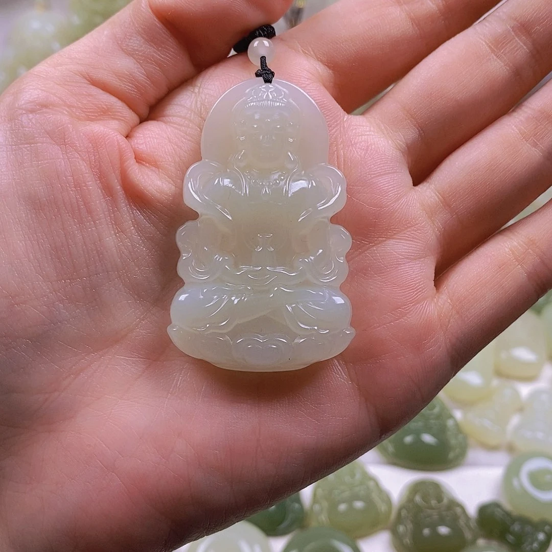 和田玉未镶嵌颈饰