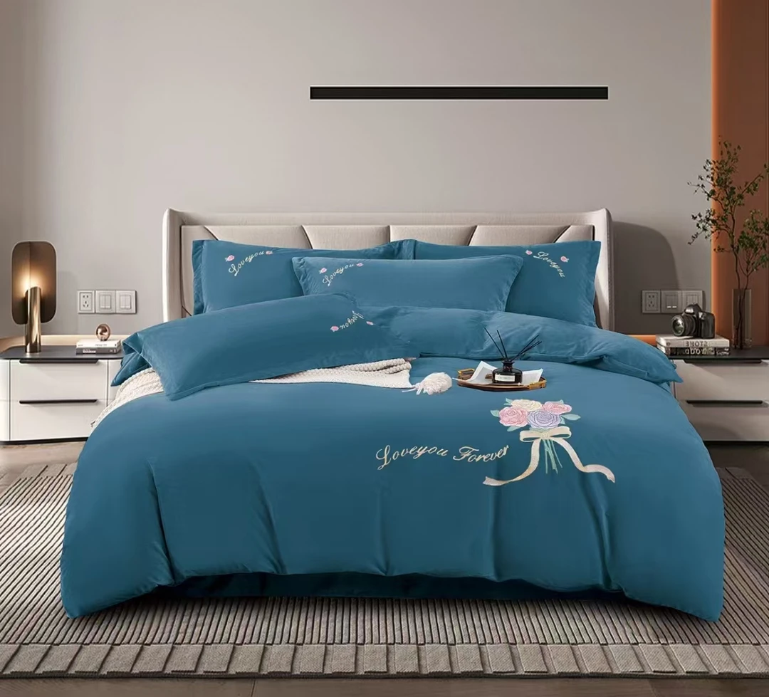 2025新款高克重全肖光牛奶宝宝绒四件套-宾利蓝