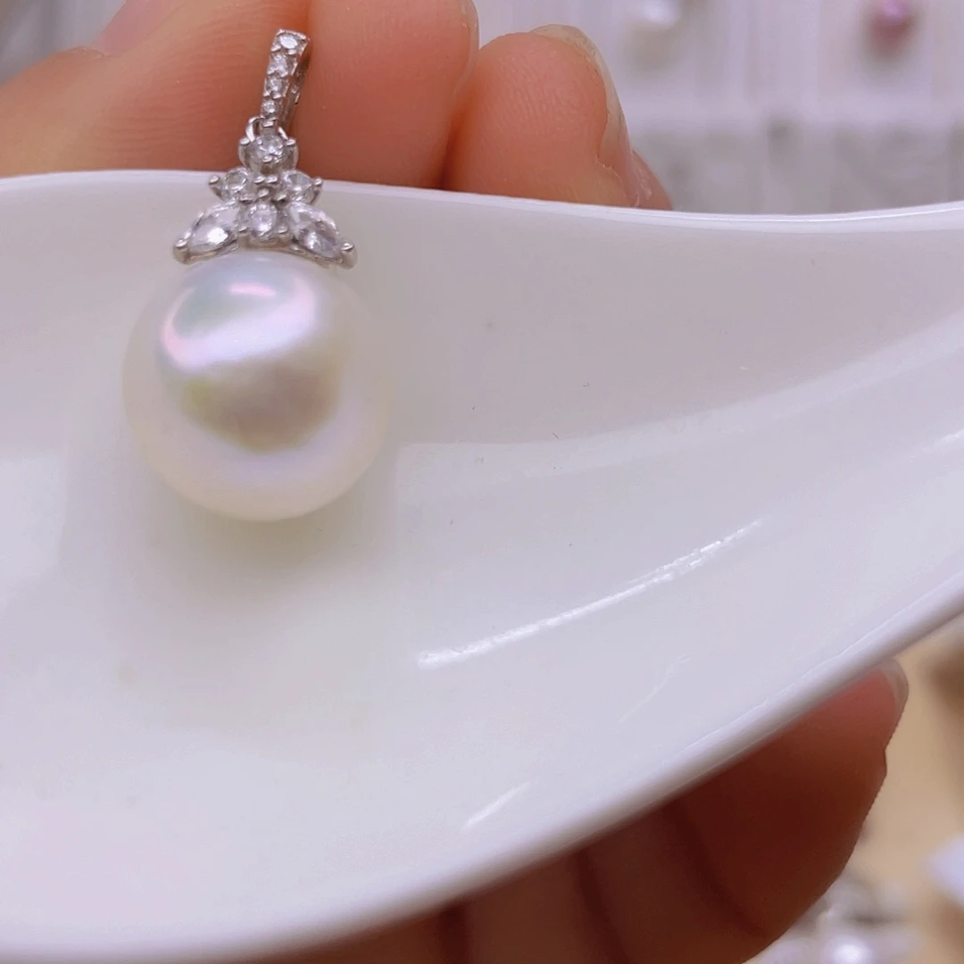 淡水珍珠银S925镶嵌吊坠(赠链)