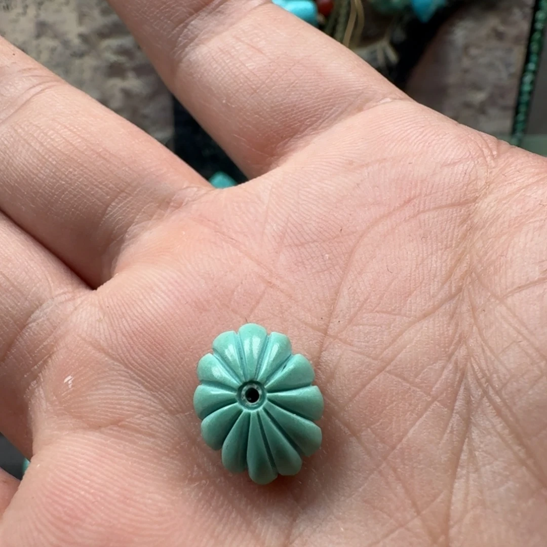 玛瑙/玉髓未镶嵌珠宝奇石