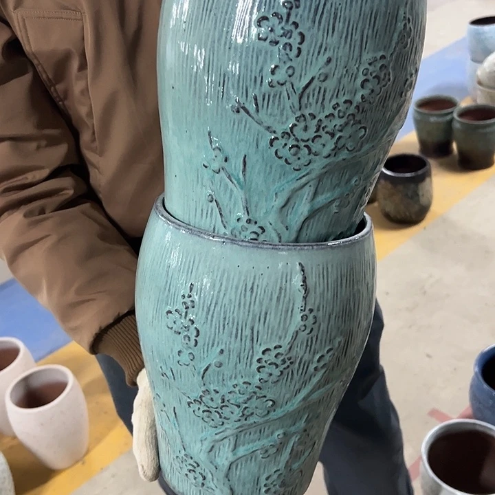 高度26厘米口18厘米