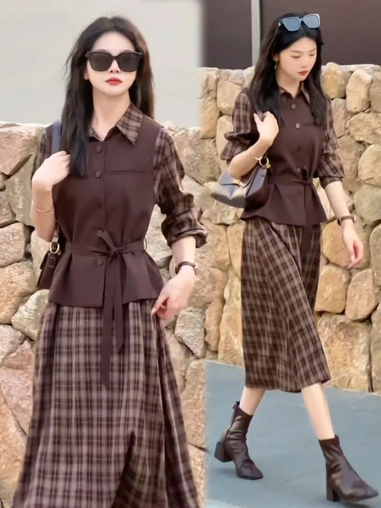 2025秋季新款套装连衣裙女时髦洋气气质格子显瘦裙子马甲两件套