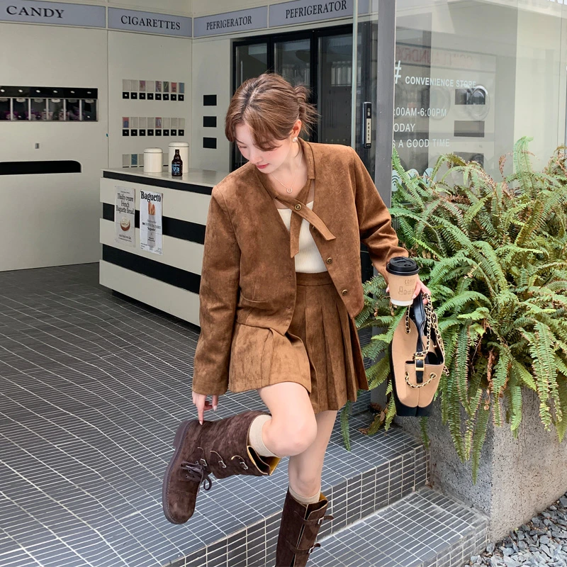 美拉德千金风麂皮绒套装裙2025春秋新款复古轻奢松弛感气质两件套