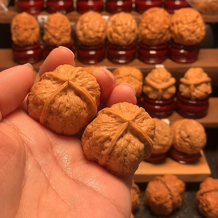 鬼***鬼吊坠桃核四棱37尺寸