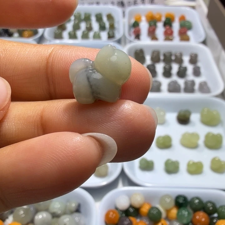 未镶嵌和田玉珠宝半成品