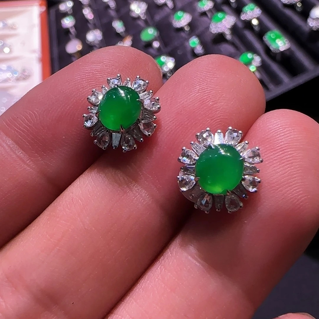 翡翠18K金镶嵌耳坠