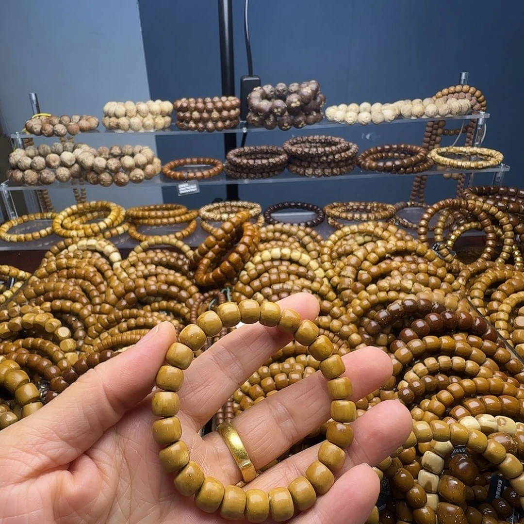 无非金属小*实心鼠包牛津红