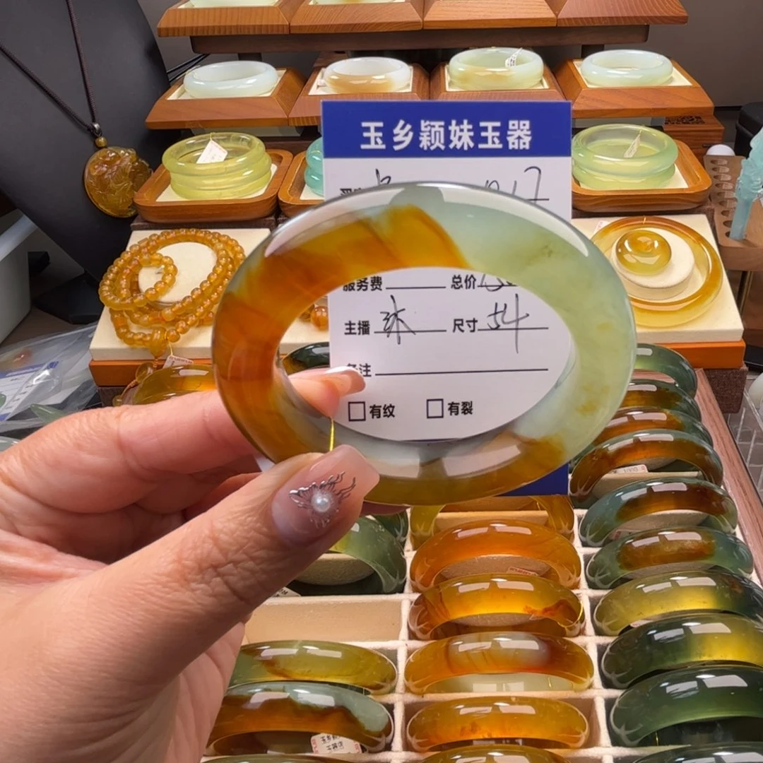 杨****蛇纹石玉未镶嵌手镯
