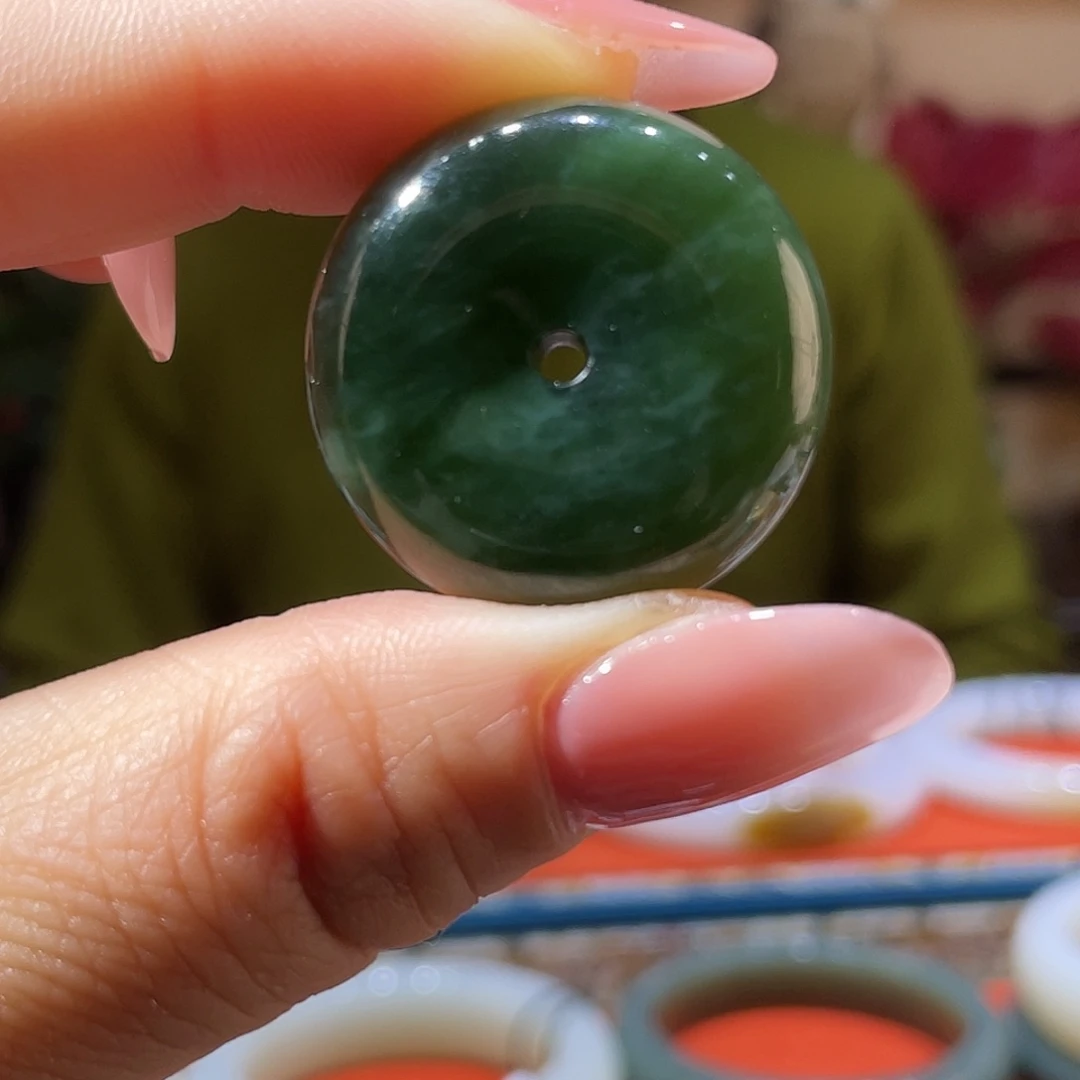 和田玉（碧玉）未镶嵌颈饰