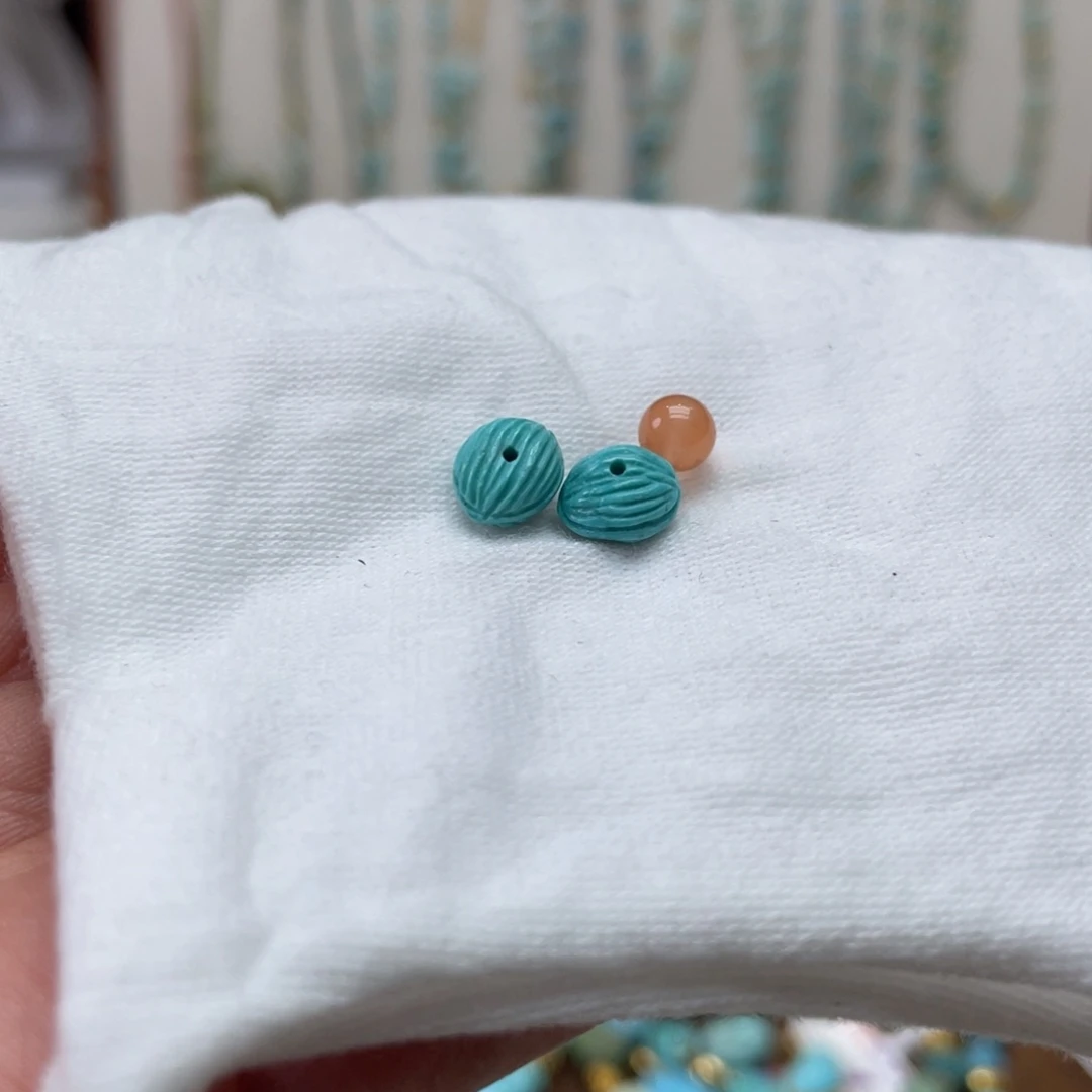 南红玛瑙雕刻件未镶嵌