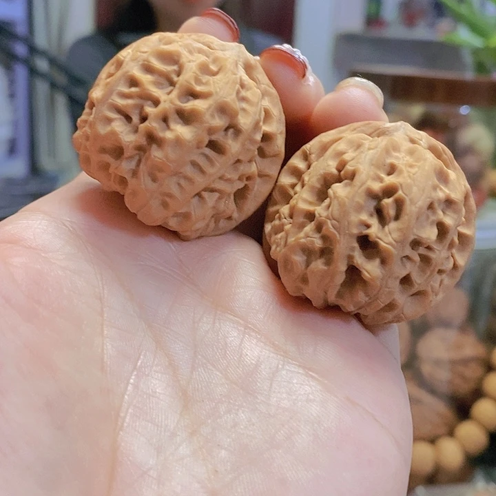 【闪购商品】文玩核桃把件37.5大石窝蜡皮
