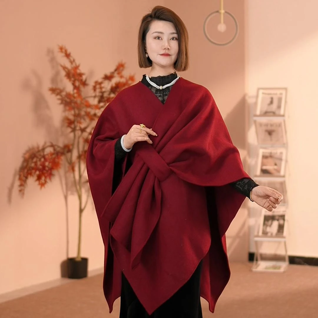 气质名媛/淑女保暖秋冬百搭毛呢披肩斗篷纯色长款9043