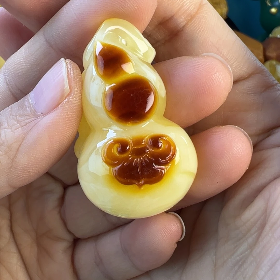 蜜蜡吊坠(不含链)未镶嵌