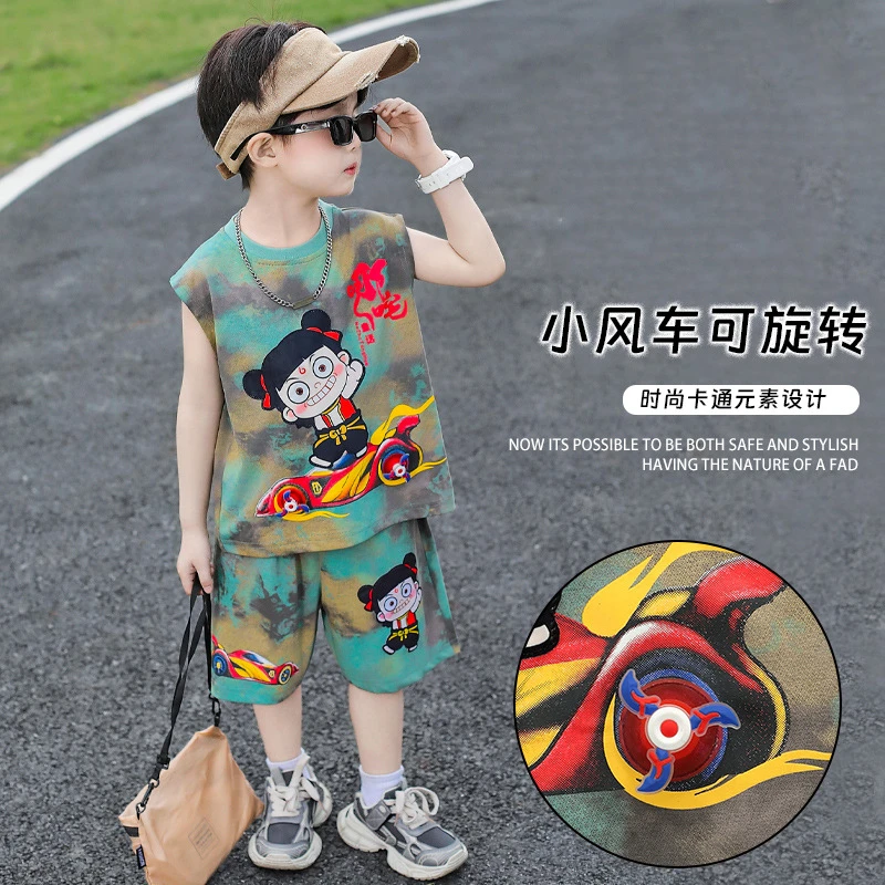 哪吒男童夏装套装2025新款帅气时髦宝宝背心薄款痞帅男孩迷彩衣服