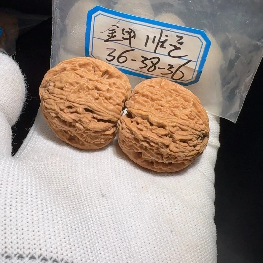 文玩核桃把件37号黄金甲