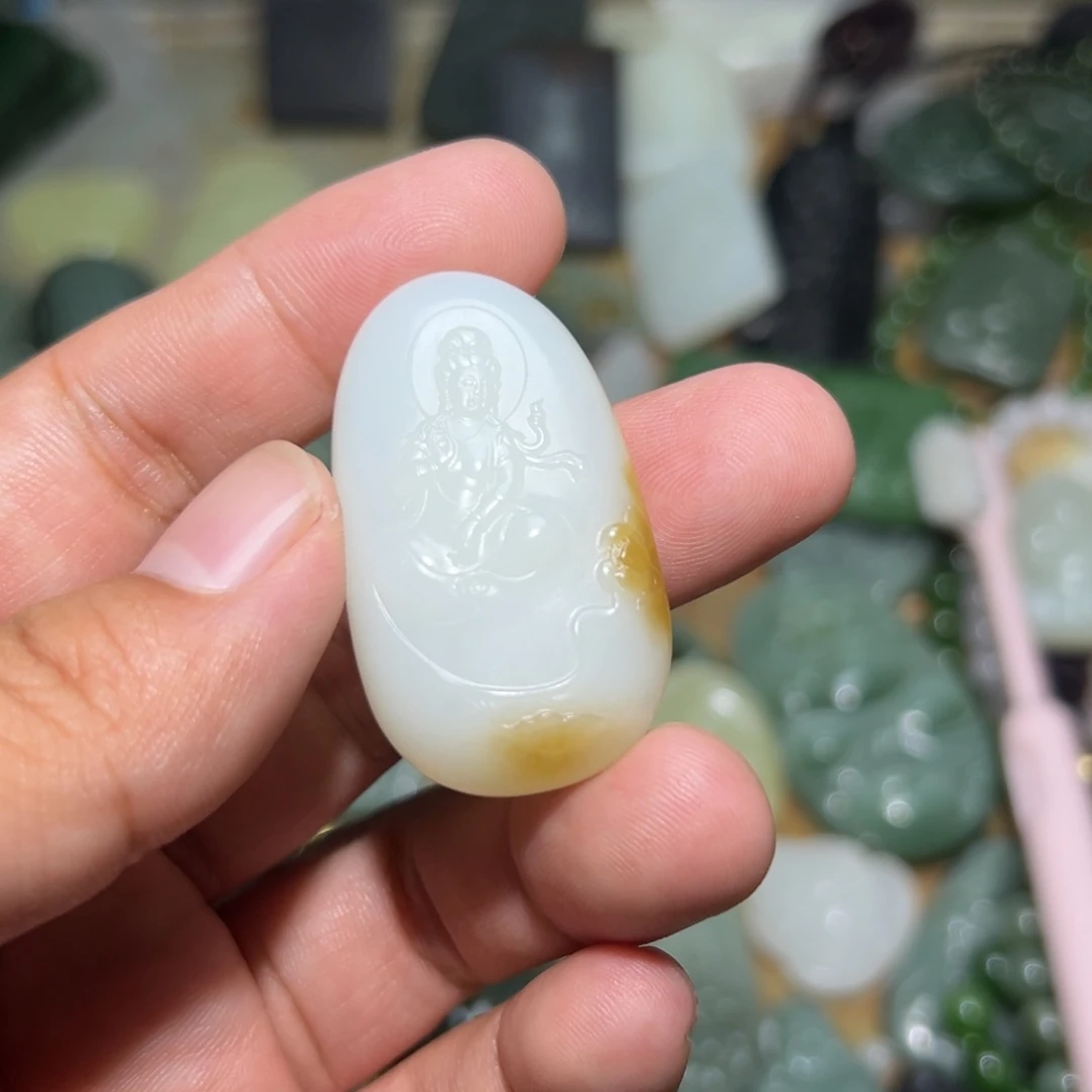 ****未镶嵌和田玉挂件