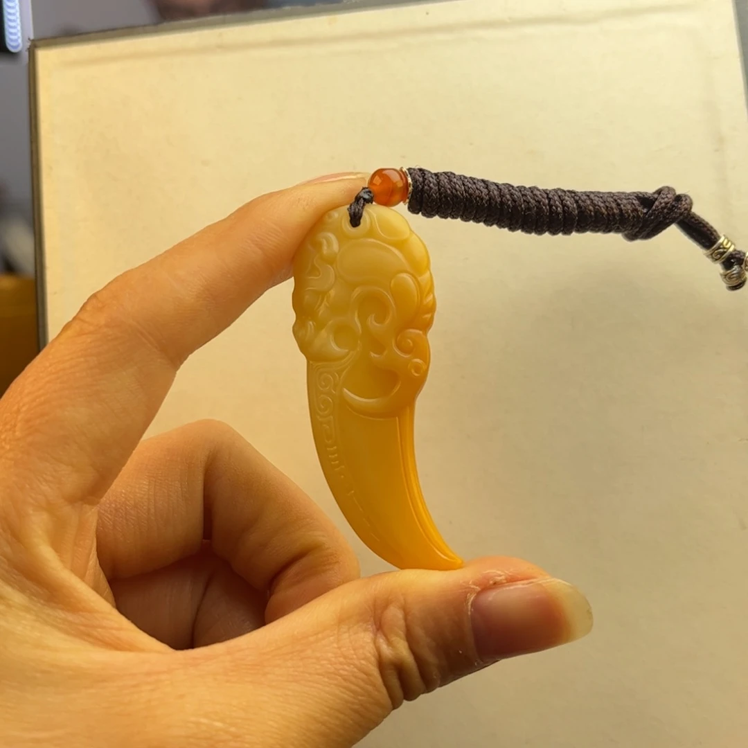 石英质玉黄蜡石吊坠合金方*轩