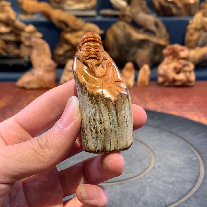 柏木（崖柏）根雕摆件