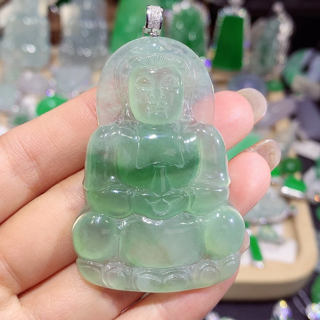 翡翠18K金镶嵌颈饰观音