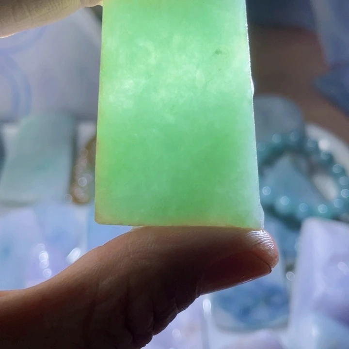 翡翠挂件未镶嵌天然翡翠