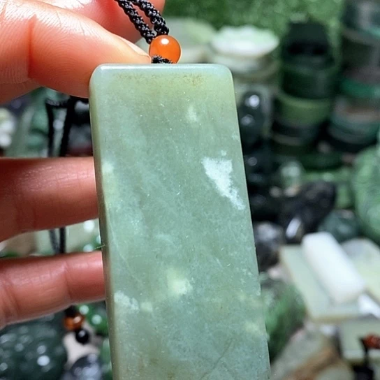 未镶嵌和田玉（糖玉）珠宝半成品