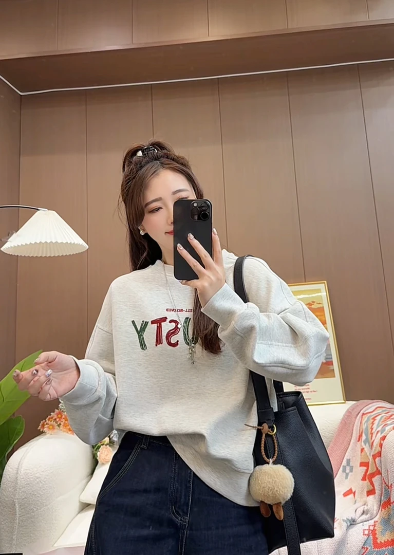 重工字母刺绣圆领套头卫衣女2024秋季新款百搭慵懒休闲时尚上衣