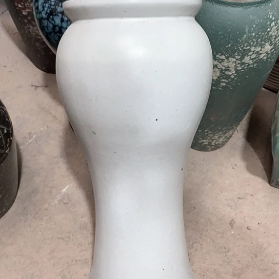 紫砂花盆口18高度43白色