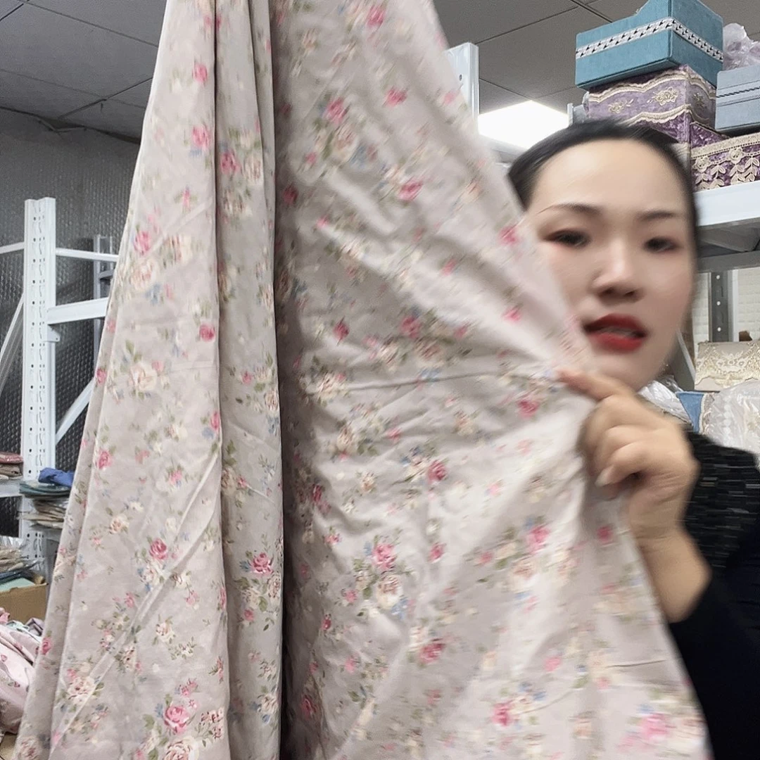 雪尼尔啦咯啦咯啦咯啦咯啦