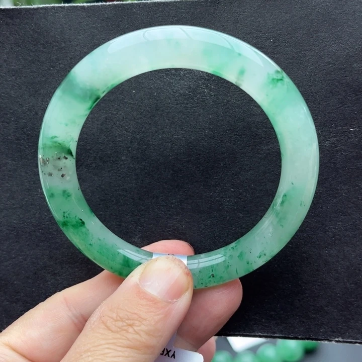 石英质玉未镶嵌手镯56