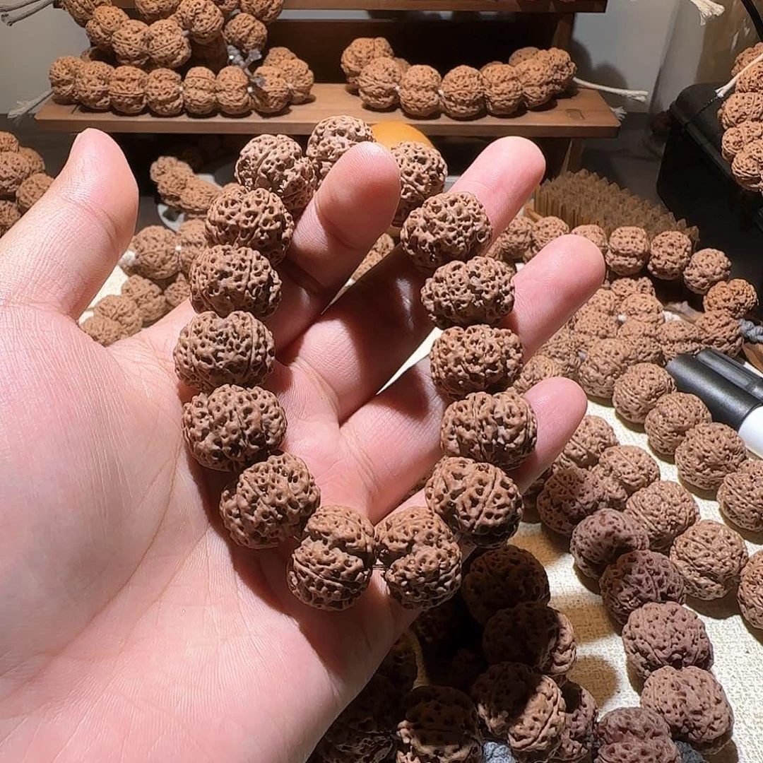 金刚菩提吊坠K****克蜂窝