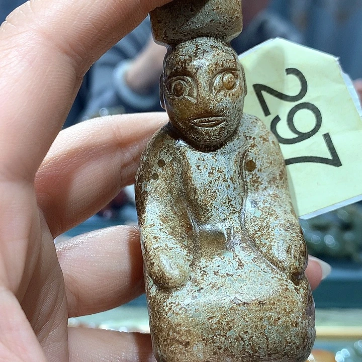 和田玉未镶嵌戒指