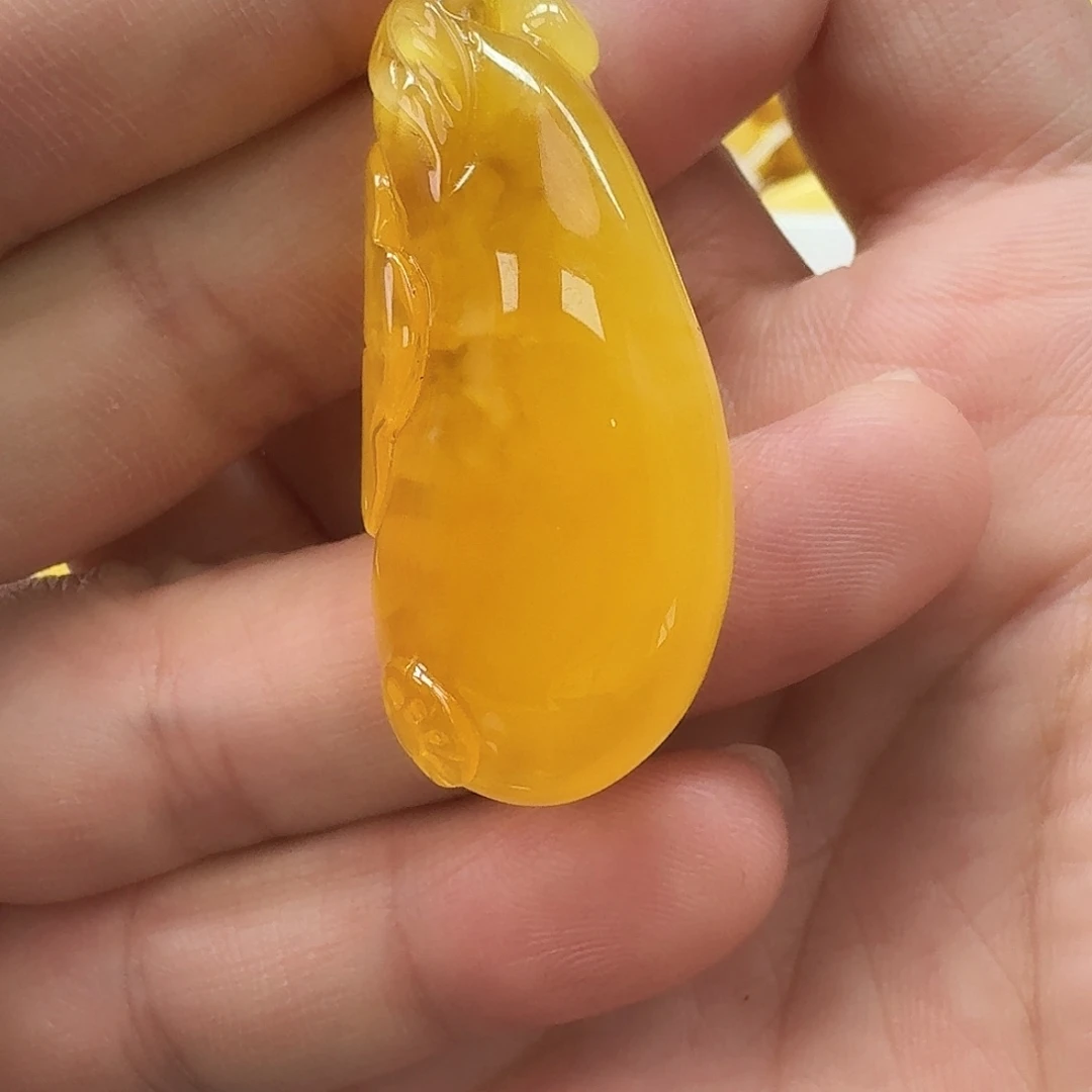 琥珀未镶嵌珠宝奇石26