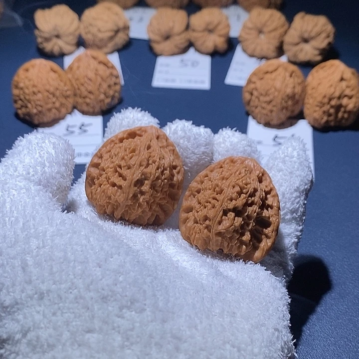 朋***少核桃南疆石妖刀40尺