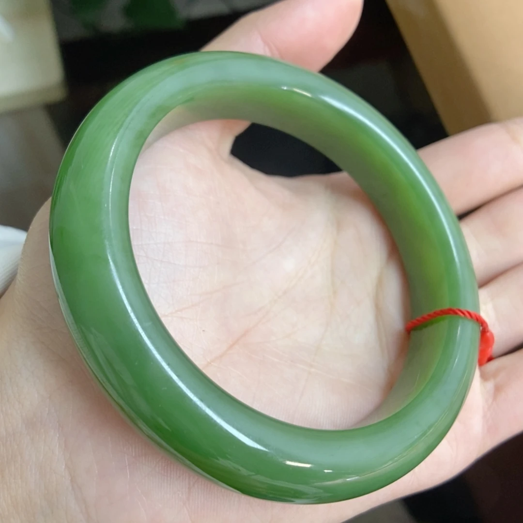 【闪购商品】未镶嵌手镯和田玉（碧玉）