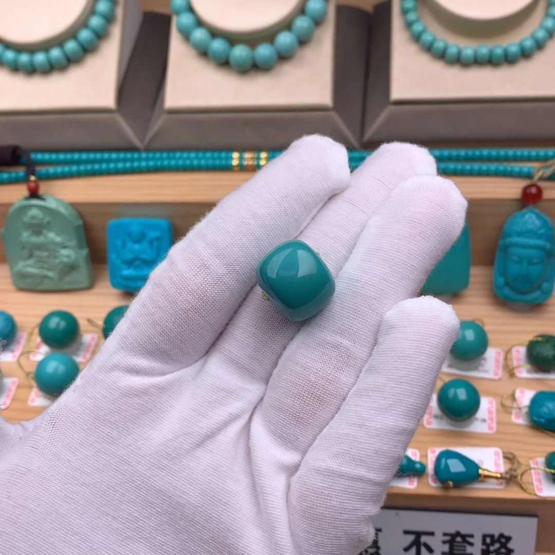 未镶嵌绿松石珠宝奇石17.3-14.4