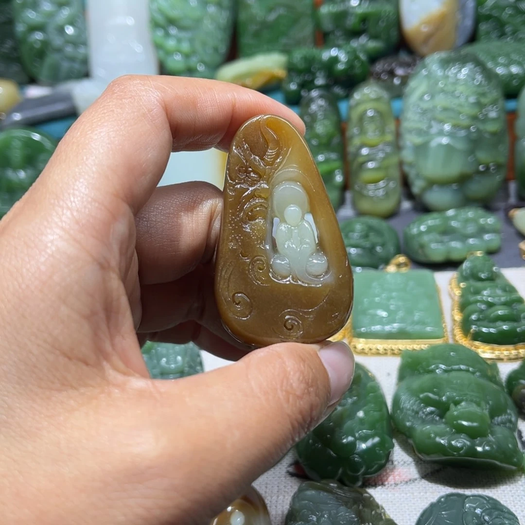 和田玉颈饰未镶嵌