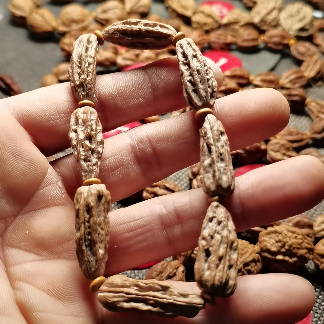 文玩核桃手串火*东北秋子异型21